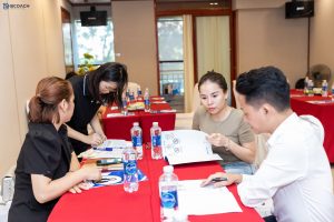 Hệ thống đánh giá không phải để chấm điểm nhân viên