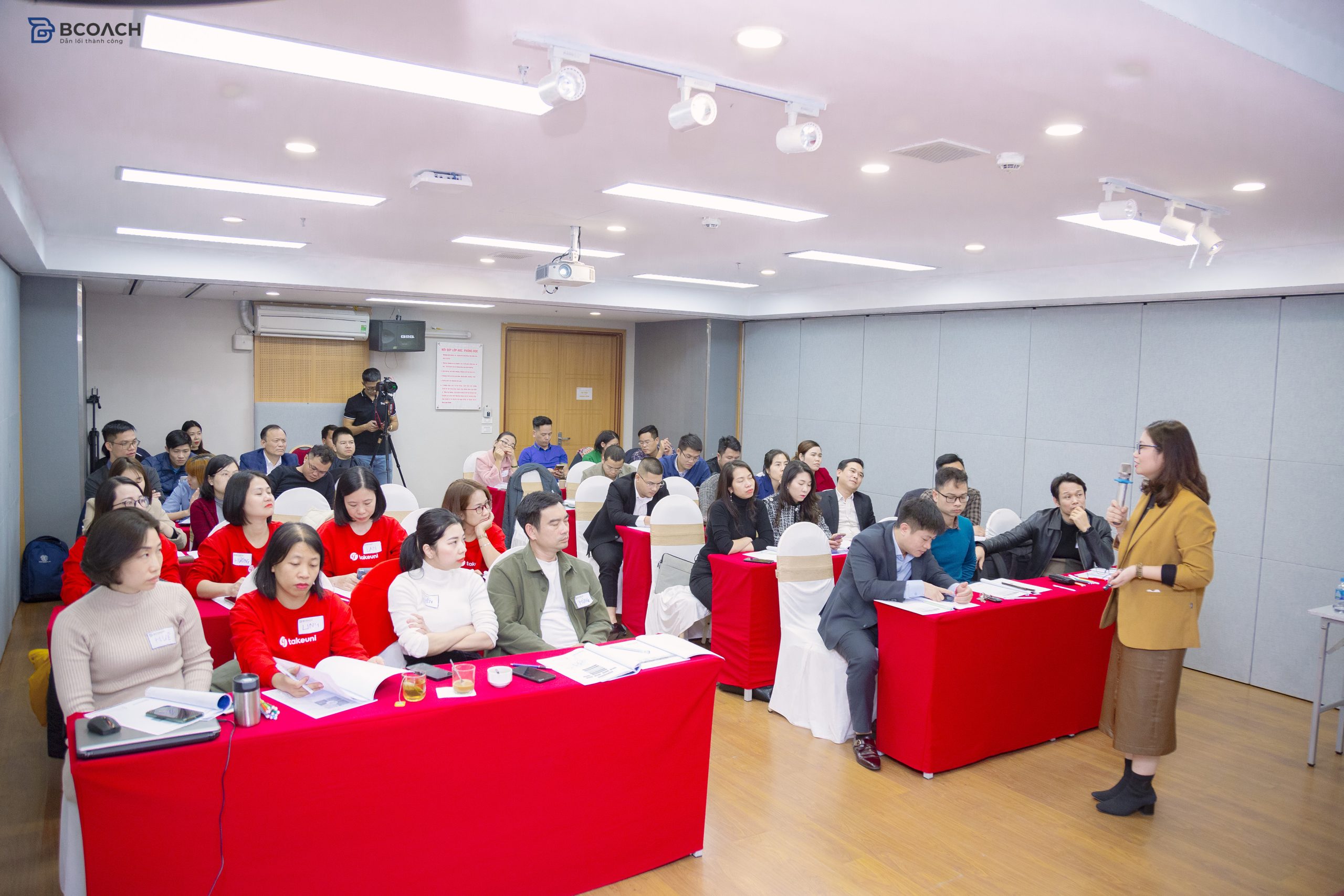 Quy trình bán hàng online tại Hà Nội không chỉ là cách bán hàng mà là cách quản trị doanh nghiệp